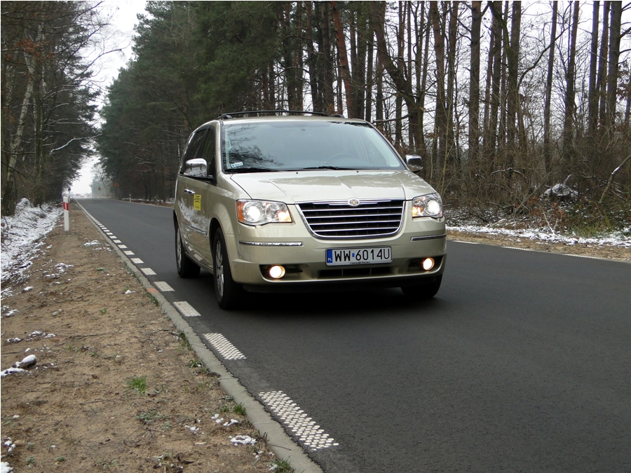 Chrysler Grand Voyager 2.8 Crd Limited - Auto Testy