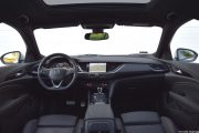 Тест Opel Insignia Sports Tourer 2.0 CDTI AT8 Elite