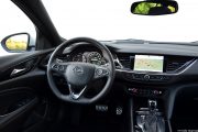 Тест Opel Insignia Sports Tourer 2.0 CDTI AT8 Elite