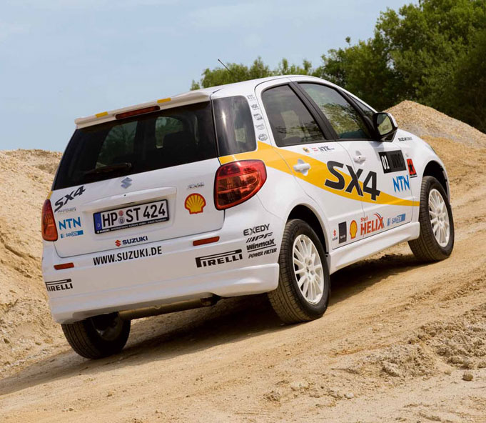Edycja specjalna Suzuki SX4 WRC AutoBlog