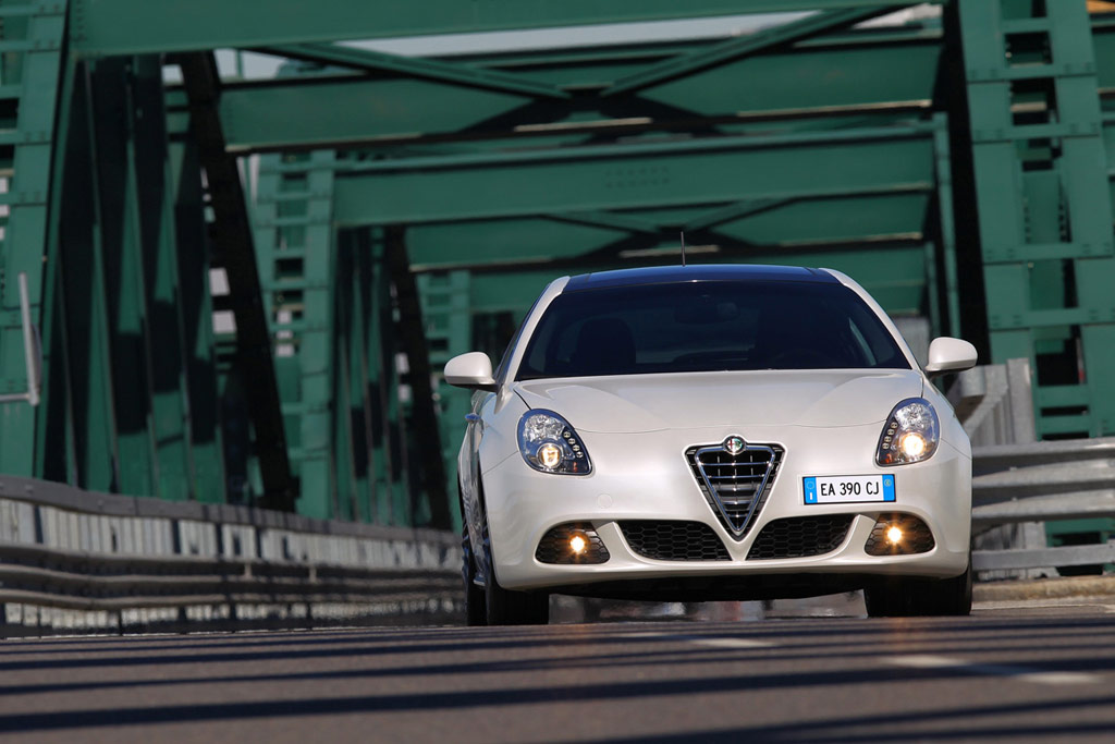 Alfa Romeo Giulietta, nowe zdjęcia włoskiej piękności