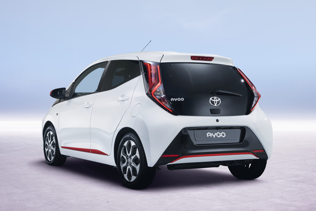 Nowa Toyota AYGO zadebiutuje na Salonie Samochodowym w