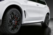 Nowe BMW X5 z częściami M Performance