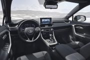 Nowa Toyota RAV4 Hybrid na Salonie Samochodowym w Paryżu