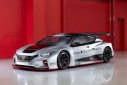 Nissan prezentuje elektryczny samochód wyścigowy LEAF NISMO RC