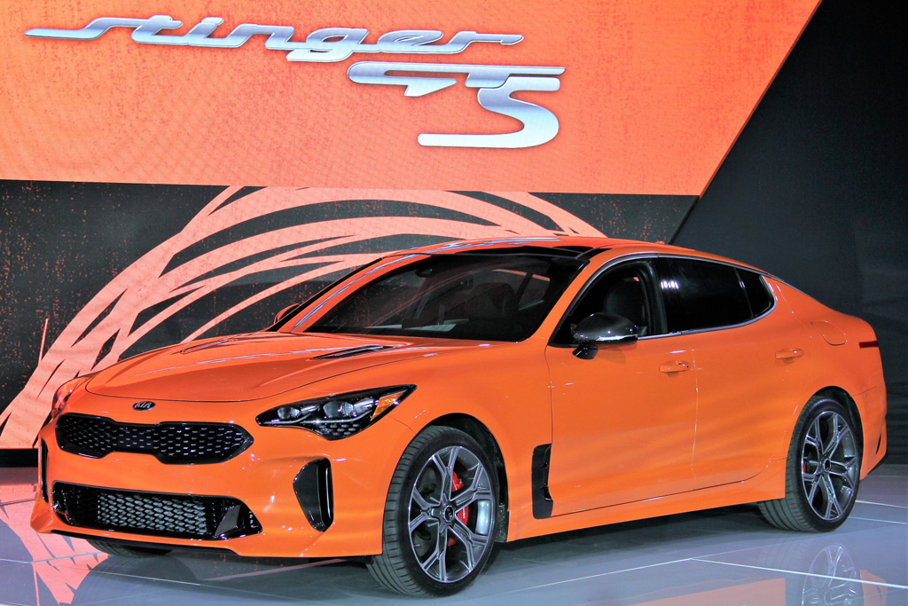 Stinger GTS KIA zapowiedziała pierwsze Gran Turismo w