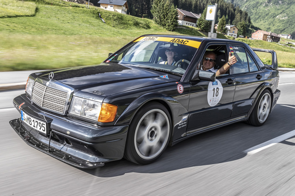30 lat temu zadebiutował MercedesBenz 190 E 2.516