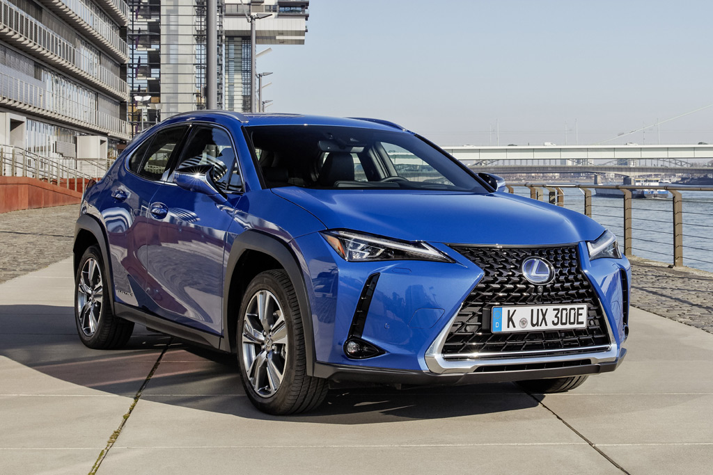 UX 300e pierwszy elektryczny Lexus AutoBlog